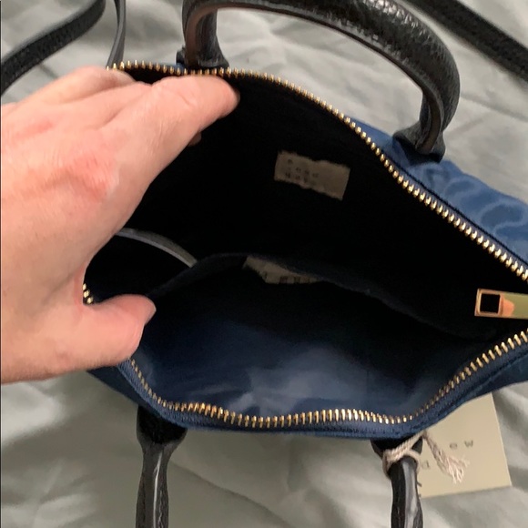 A New Day Crossbody Purse - Picture 5 of 5